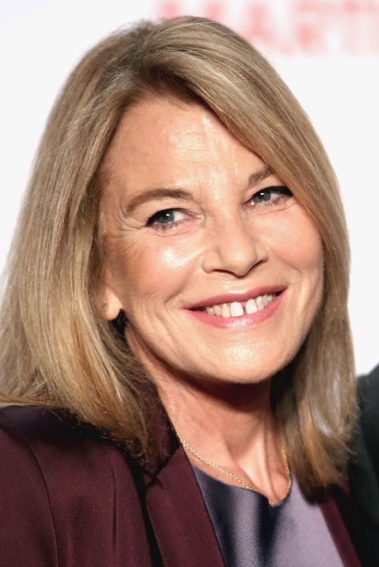 Nicole Calfan — фото 1