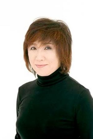 Кадзуе Комія