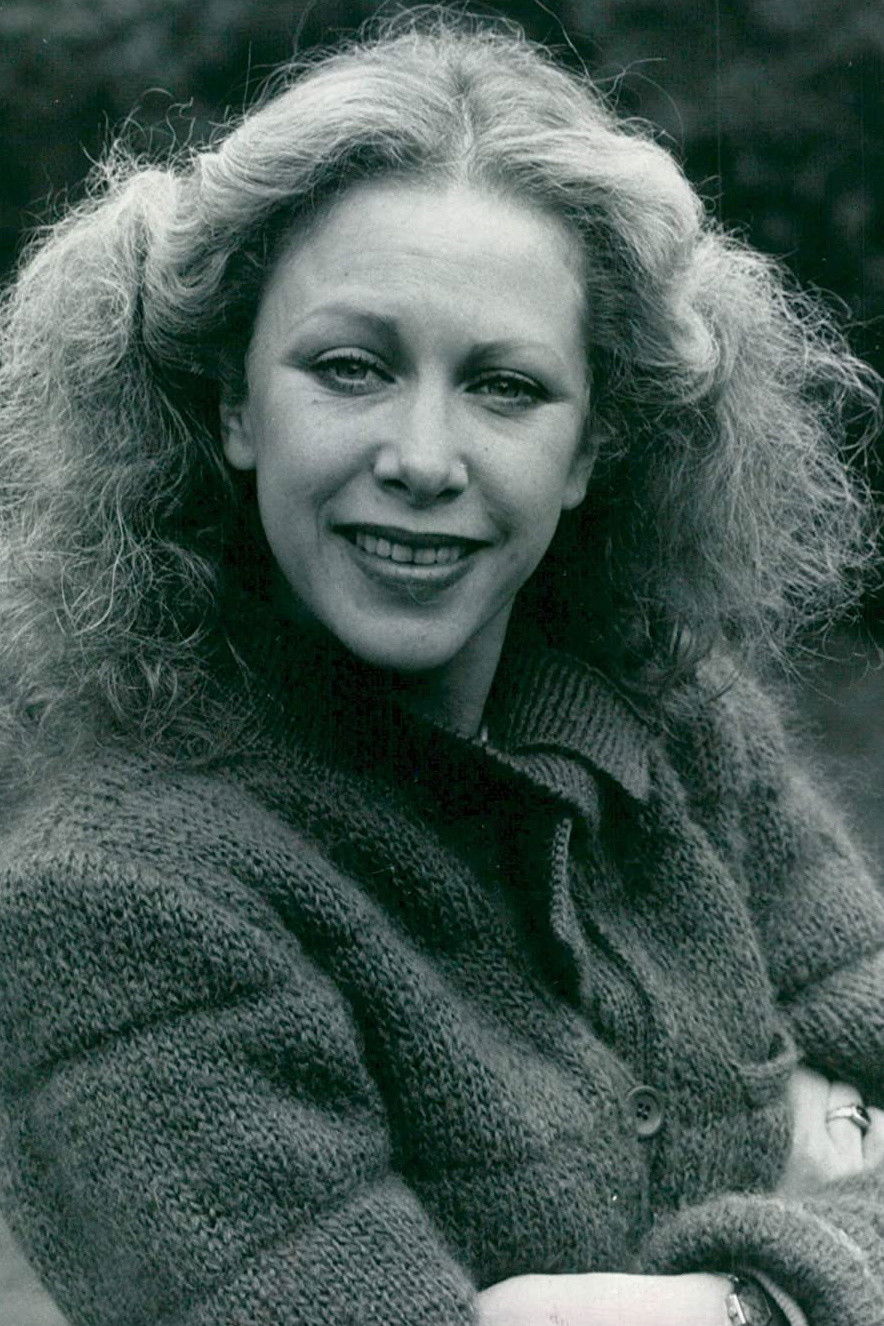 Connie Booth — фото 1