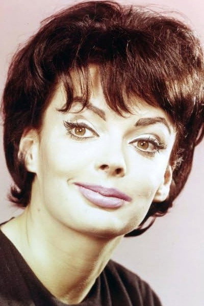 Barbara Steele — фото 1