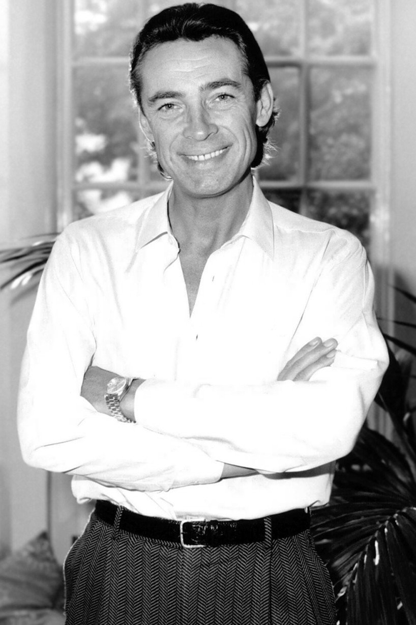 Leigh Lawson — фото 1