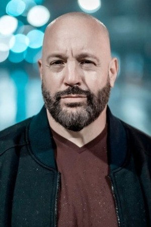 Кевін Джеймс — фото 3