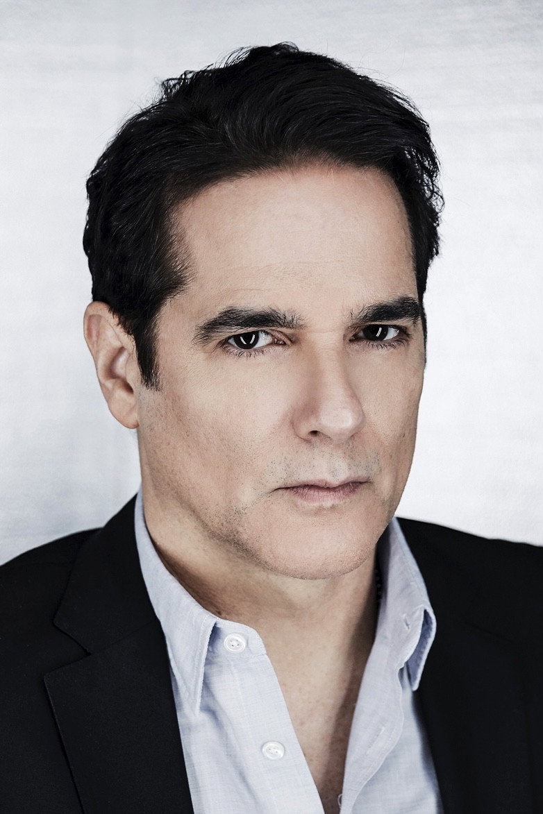 Юл Васкес — фото 1