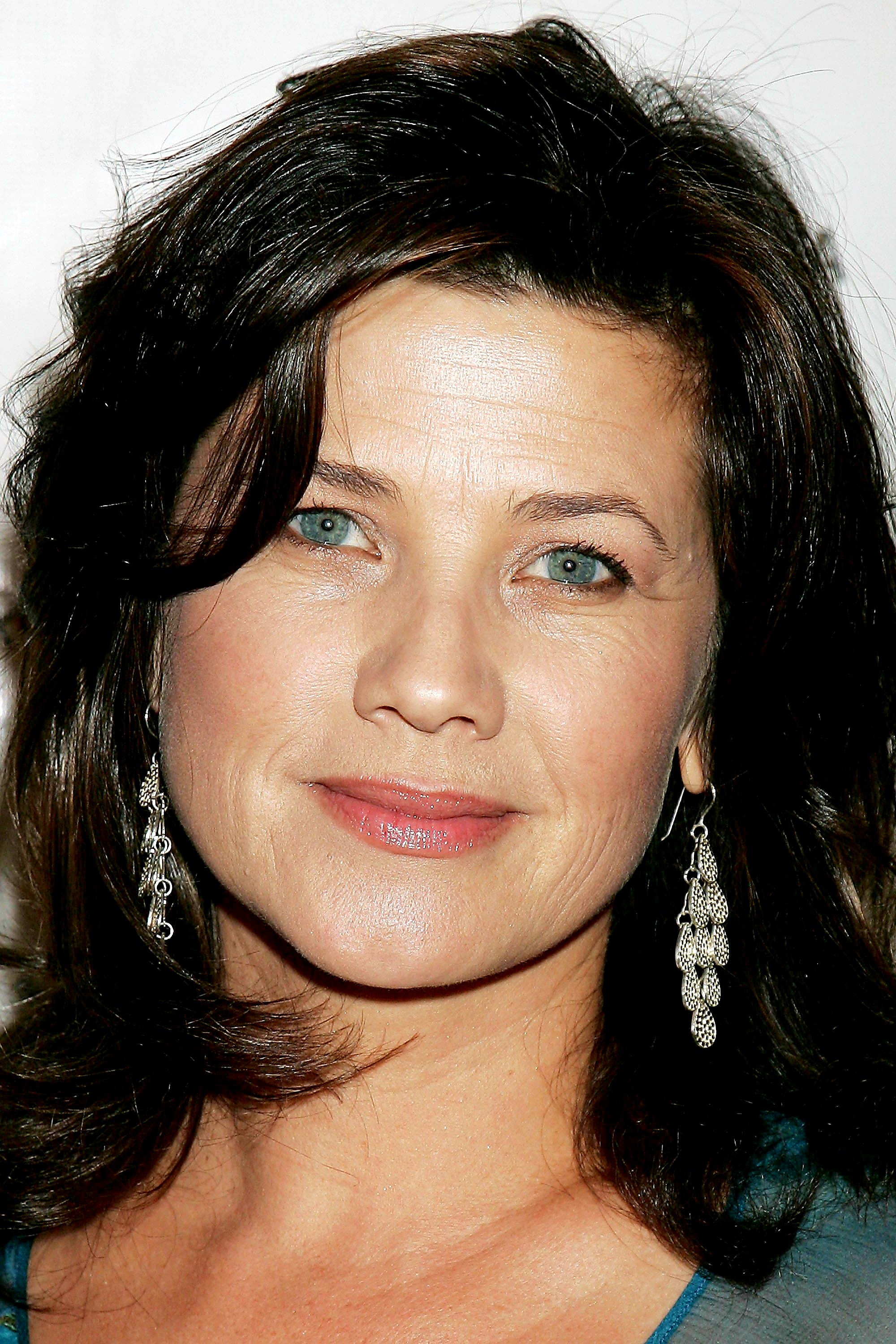 Daphne Zuniga — фото 4