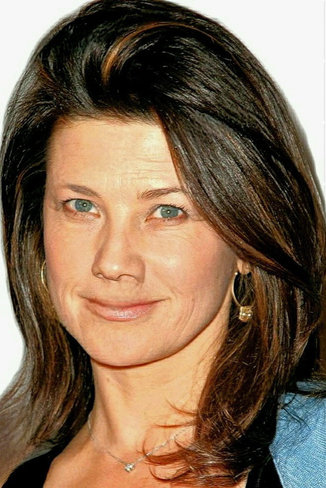 Daphne Zuniga — фото 5