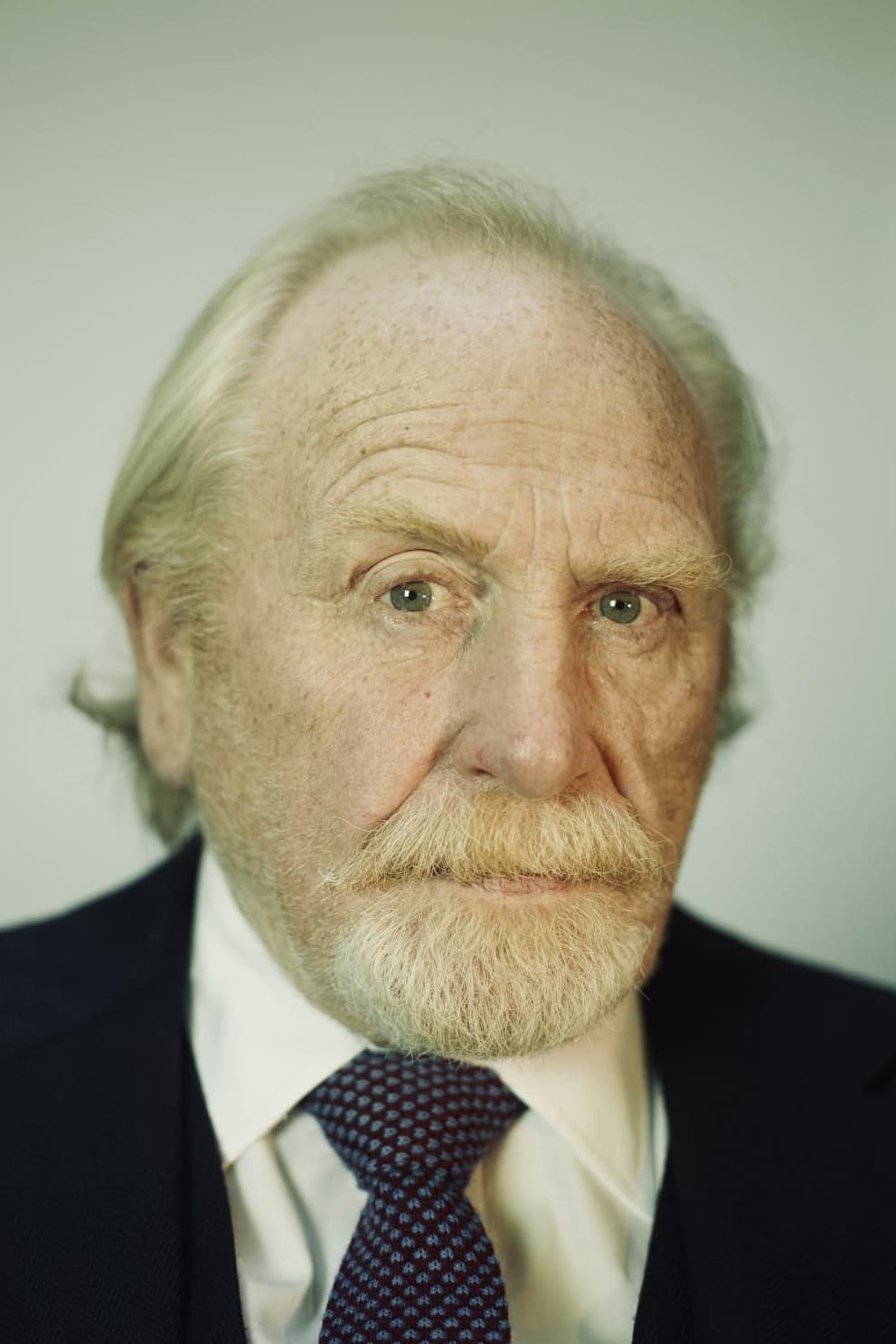 James Cosmo — фото 1