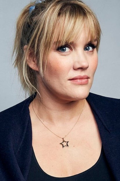 Емеральд Феннелл — фото 1