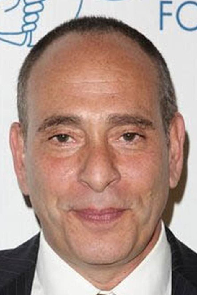 Nestor Serrano — фото 3