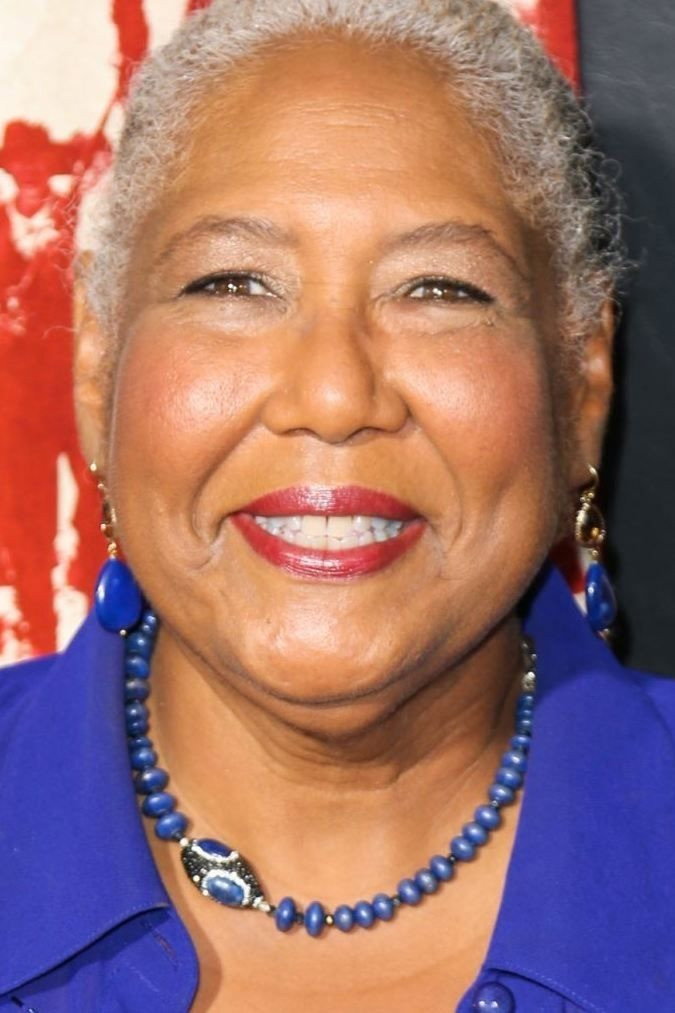 Esther Scott — фото 1