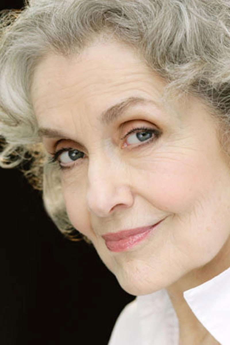 Mary Beth Peil — фото 1