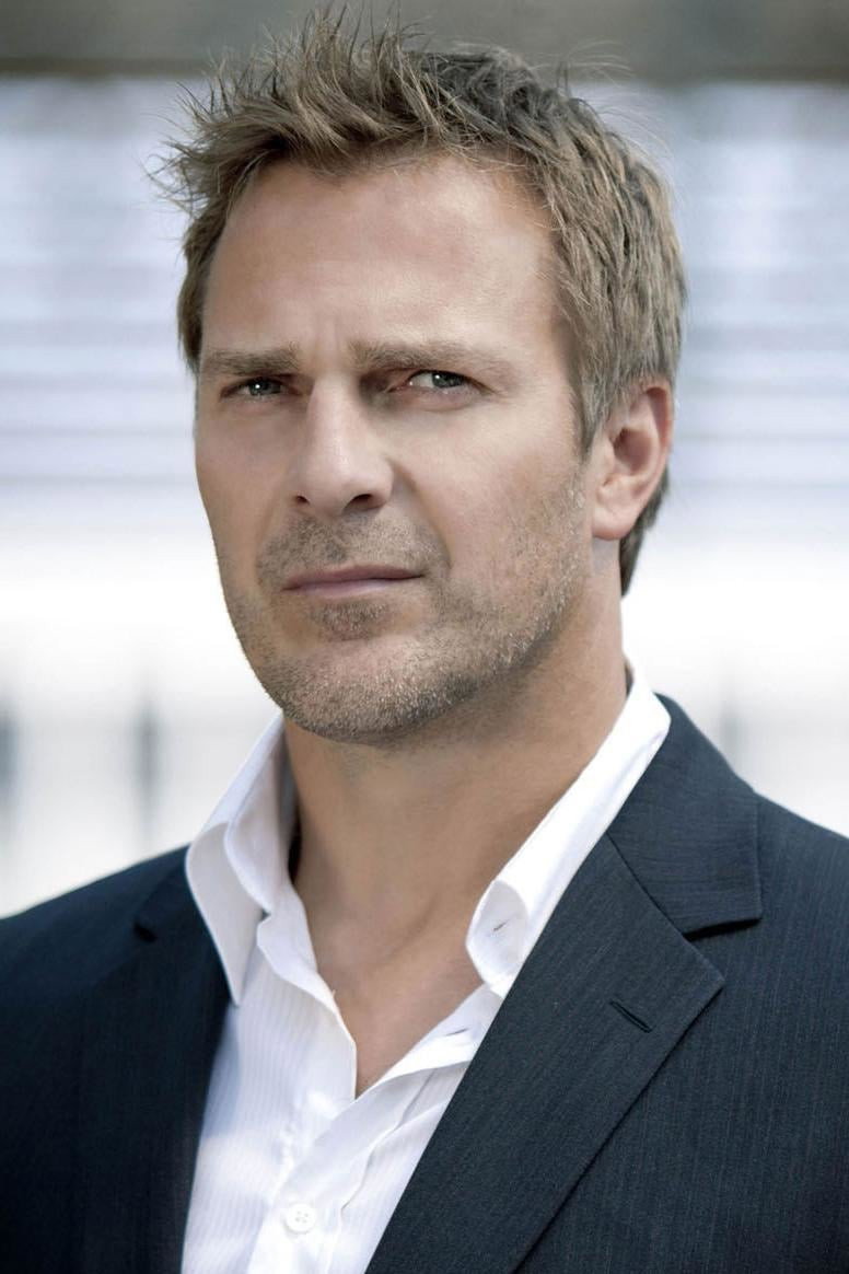 Mike Dopud — фото 1