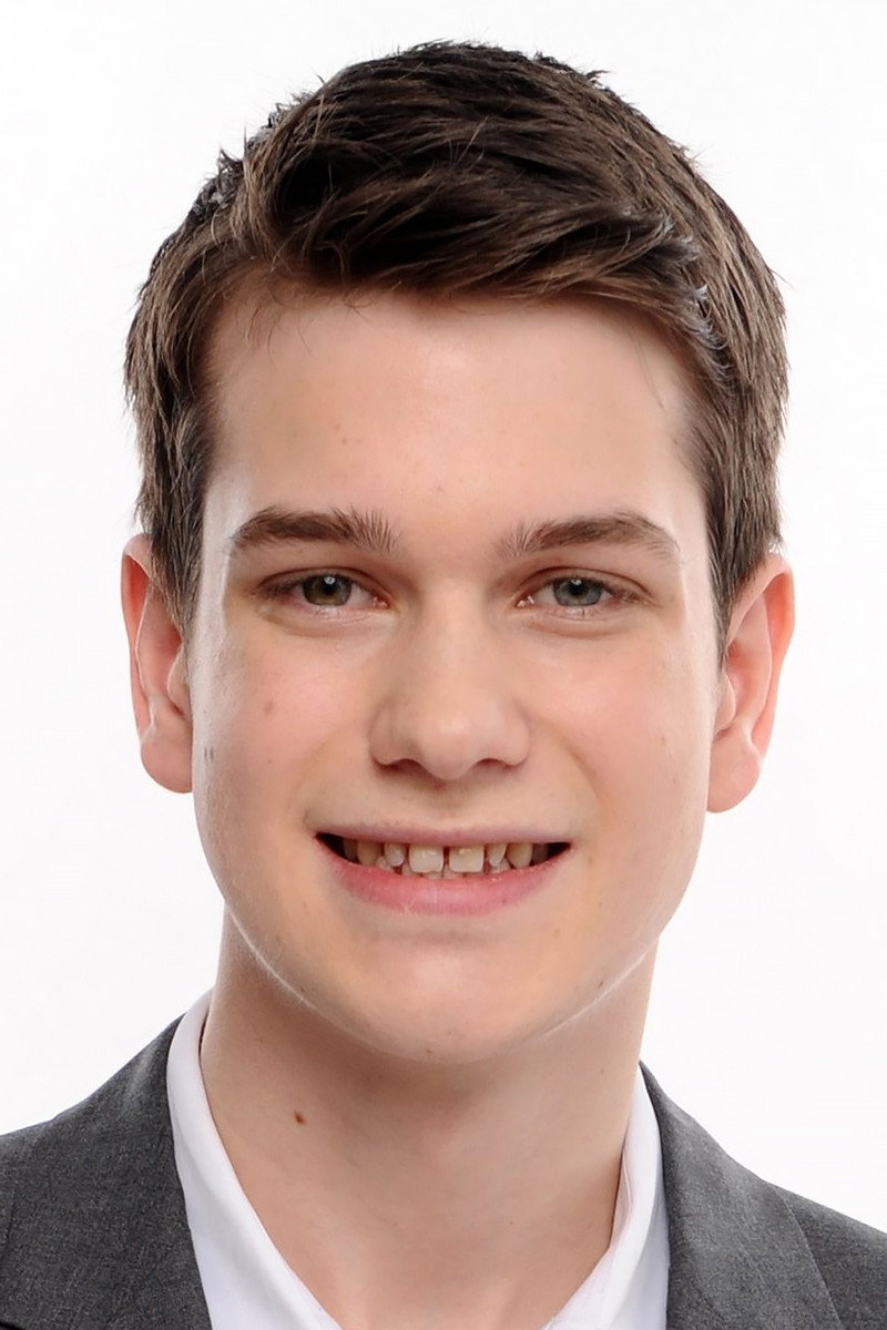 Liam James — фото 1