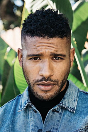 Jeffrey Bowyer-Chapman — фото 2