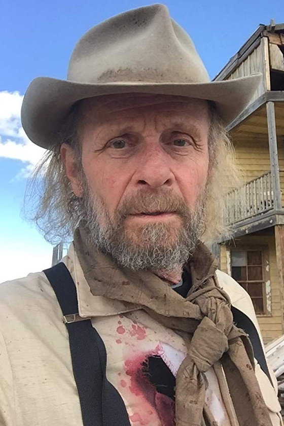 Luce Rains — фото 1