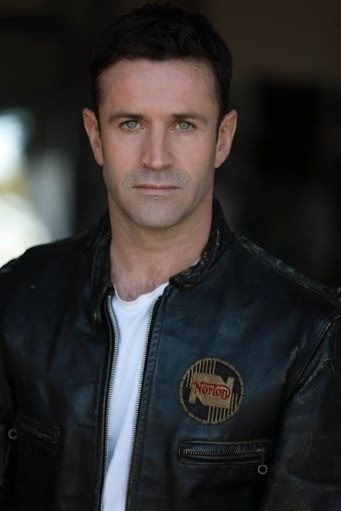 Adam Fergus — фото 1