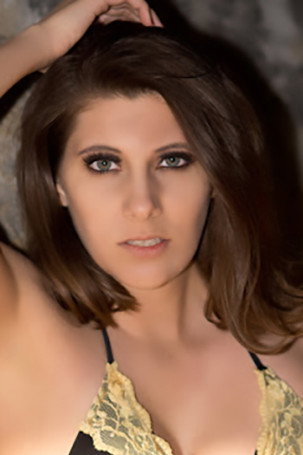 Lynne Adams — фото 1