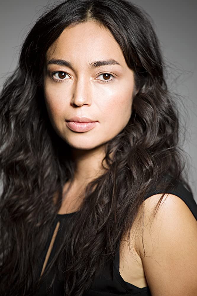 Iazua Larios — фото 1